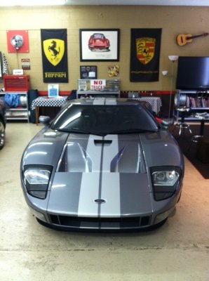 Ford GT front.jpg