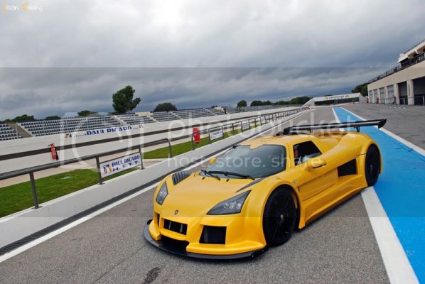 gumpert.jpg