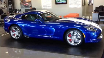 2013 Viper GTS in showroom.jpg