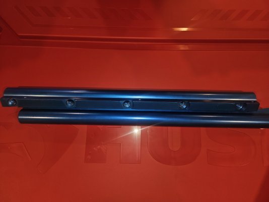 Fuel Rail 2.jpg