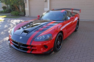 2008-Dodge-Viper-ACR-front-quarter2.jpg