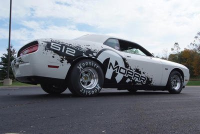 2011-mopar-challenger-v10-drag-pak00.jpg