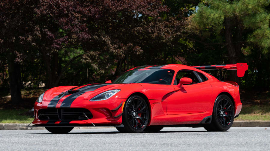 www.mecum.com