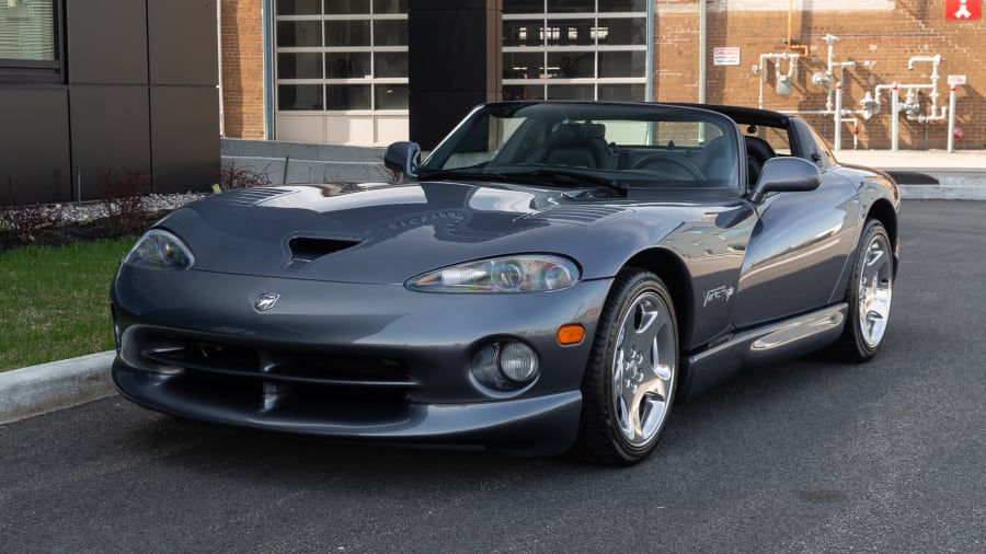 www.mecum.com