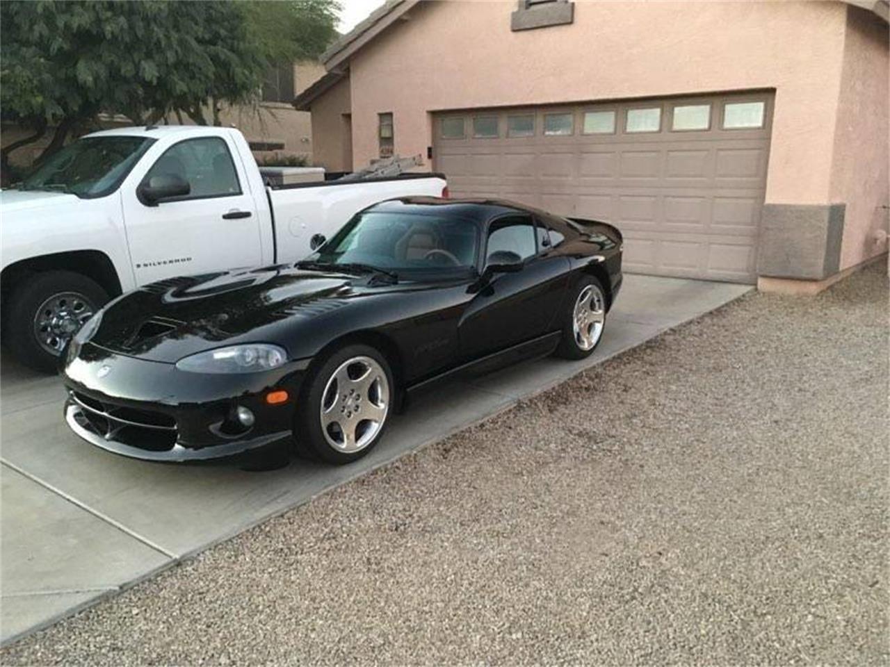 classiccarsbay.com